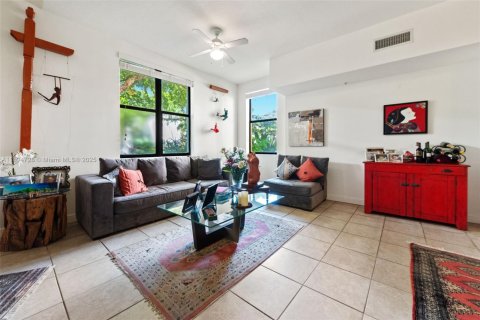 Купить таунхаус в Корал-Гейблс, Флорида 1 спальня, 105.07м2, № 1949135 - фото 14