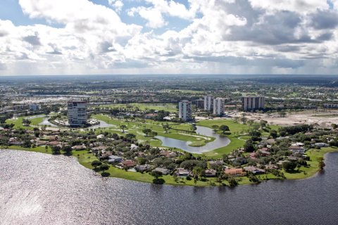 Condominio en venta en West Palm Beach, Florida, 2 dormitorios, 151.06 m2 № 1096665 - foto 1