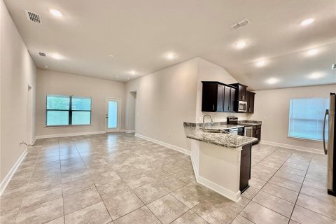 Villa ou maison à louer à Davenport, Floride: 4 chambres, 167.87 m2 № 2419069 - photo 3