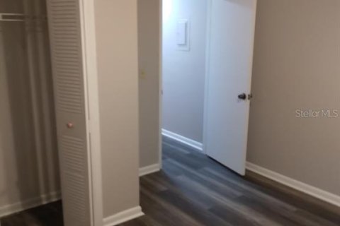 Touwnhouse à vendre à Avon Park, Floride: 2 chambres, 74.32 m2 № 2104475 - photo 5