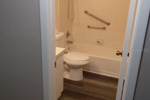 Touwnhouse à vendre à Avon Park, Floride: 2 chambres, 74.32 m2 № 2104475 - photo 3