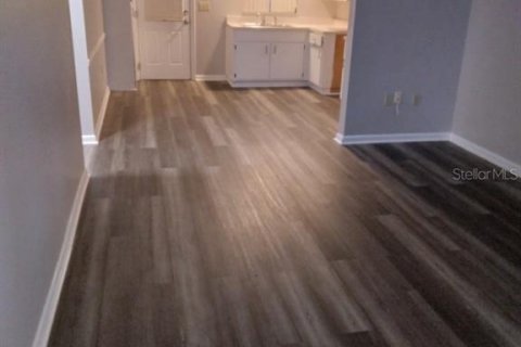 Touwnhouse à vendre à Avon Park, Floride: 2 chambres, 74.32 m2 № 2104475 - photo 2