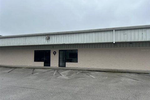 Commercial property in Orlando, Florida 297.29 sq.m. № 2231459 - photo 3