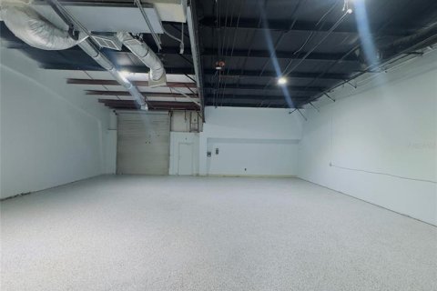 Commercial property in Orlando, Florida 297.29 sq.m. № 2231459 - photo 12