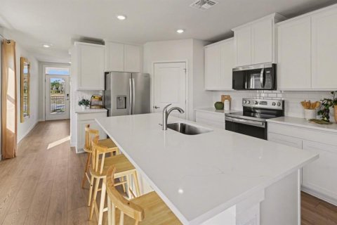 House in Punta Gorda, Florida 4 bedrooms, 154.68 sq.m. № 2341539 - photo 9