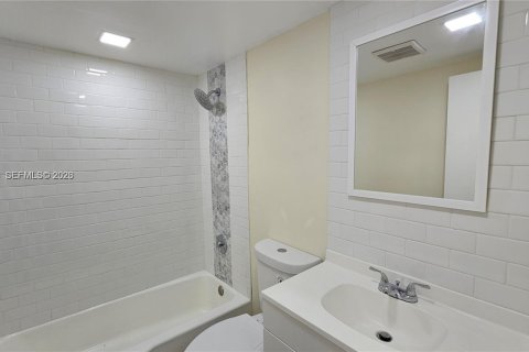 Copropriété à louer à Hollywood, Floride: 1 chambre, 59.46 m2 № 2268797 - photo 8