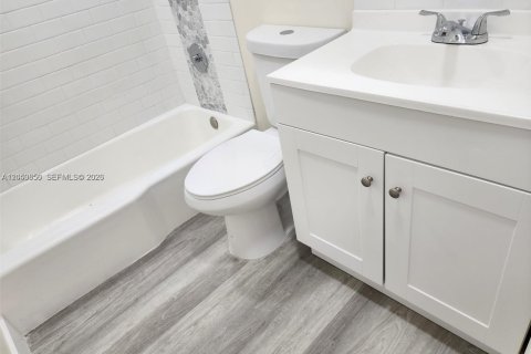 Copropriété à louer à Hollywood, Floride: 1 chambre, 59.46 m2 № 2268797 - photo 6