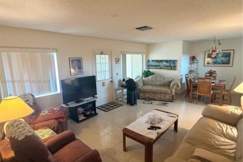 Condo in Greenacres, Florida, 2 bedrooms  № 2397914