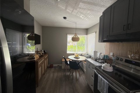 Купить виллу или дом в Дания-Бич, Флорида 3 спальни, 128.21м2, № 2269856 - фото 22