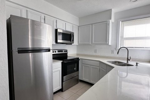 Condo in Winter Park, Florida, 1 bedroom  № 1805322 - photo 5