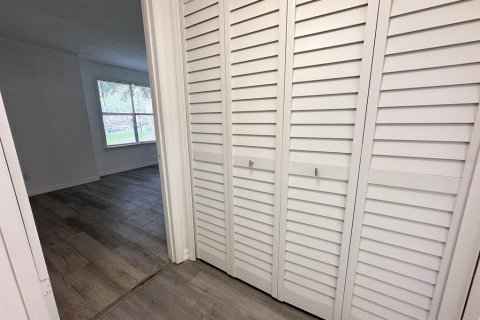 Condo in Winter Park, Florida, 1 bedroom  № 1805322 - photo 10