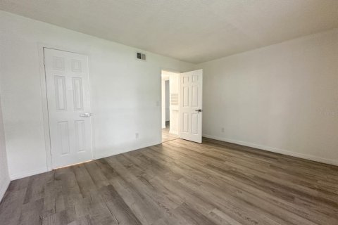 Condo in Winter Park, Florida, 1 bedroom  № 1805322 - photo 12