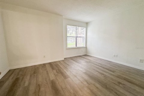 Condo in Winter Park, Florida, 1 bedroom  № 1805322 - photo 11