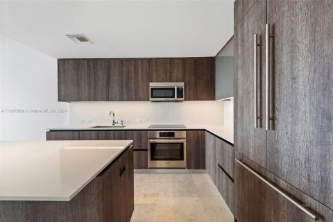 Copropriété à vendre à Miami, Floride: 1 chambre, 82.03 m2 № 1700028 - photo 2