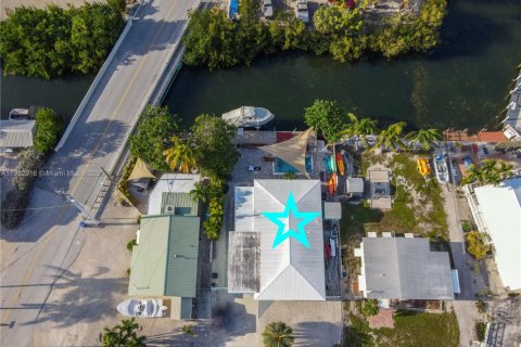 Casa en venta en Marathon, Florida, 4 dormitorios, 162.02 m2 № 1975972 - foto 25