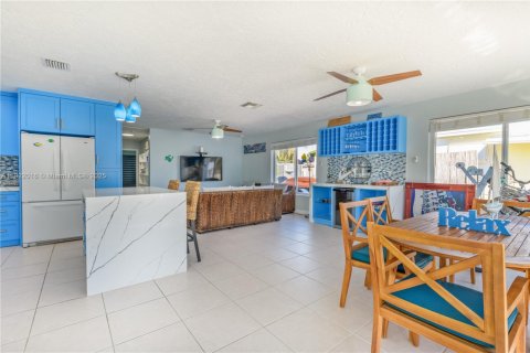 Casa en venta en Marathon, Florida, 4 dormitorios, 162.02 m2 № 1975972 - foto 24