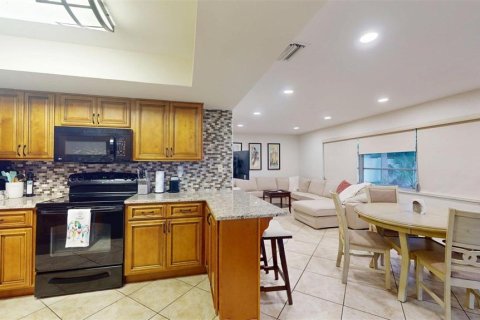 House in Seminole, Florida 3 bedrooms, 164.44 sq.m. № 1816716 - photo 21