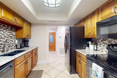 House in Seminole, Florida 3 bedrooms, 164.44 sq.m. № 1816716 - photo 22