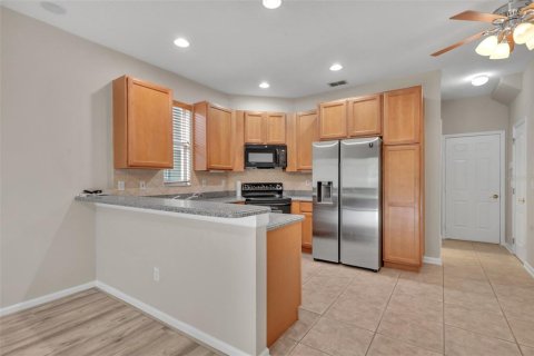 Casa en alquiler en Oviedo, Florida, 4 dormitorios, 215.53 m2 № 1849364 - foto 10