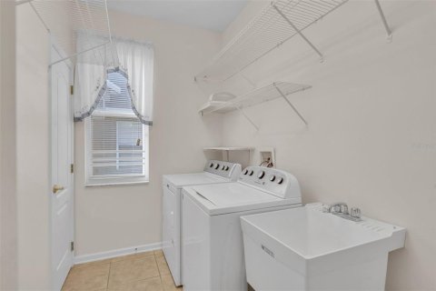 Casa en alquiler en Oviedo, Florida, 4 dormitorios, 215.53 m2 № 1849364 - foto 14