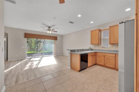 Casa en alquiler en Oviedo, Florida, 4 dormitorios, 215.53 m2 № 1849364 - foto 12