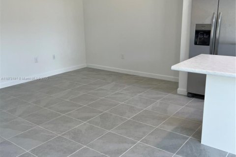 Condo in Homestead, Florida, 3 bedrooms  № 1898253 - photo 12