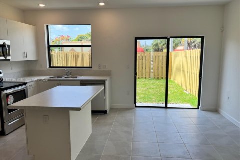 Condo in Homestead, Florida, 3 bedrooms  № 1898253 - photo 14