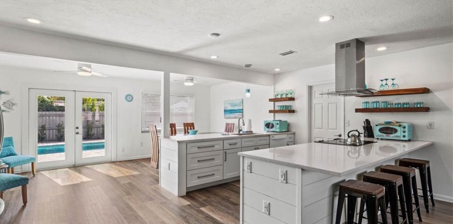Villa ou maison à Sarasota, Floride 3 chambres, 133.22 m2 № 964262