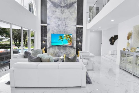 Villa ou maison à vendre à Boca Raton, Floride: 6 chambres, 390.28 m2 № 2018690 - photo 11
