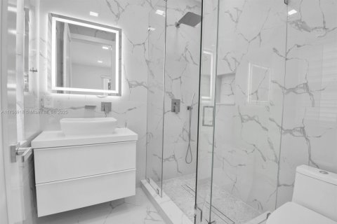 Villa ou maison à vendre à Boca Raton, Floride: 6 chambres, 390.28 m2 № 2018690 - photo 27