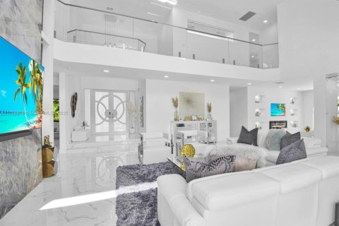 Villa ou maison à vendre à Boca Raton, Floride: 6 chambres, 390.28 m2 № 2018690 - photo 13