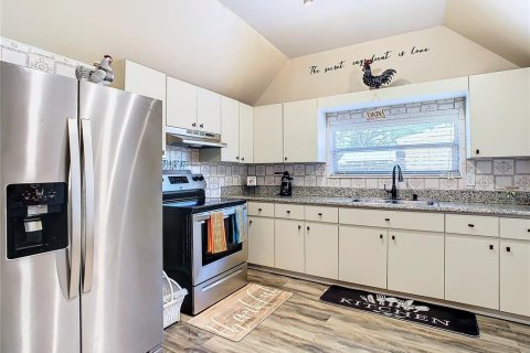 Villa ou maison à louer à Tampa, Floride: 3 chambres, 126.63 m2 № 2202040 - photo 18