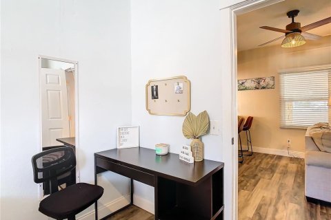 Villa ou maison à louer à Tampa, Floride: 3 chambres, 126.63 m2 № 2202040 - photo 24
