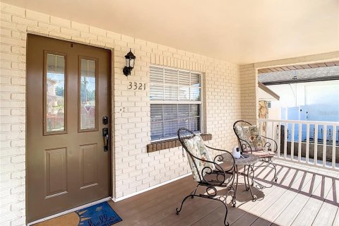 Villa ou maison à louer à Tampa, Floride: 3 chambres, 126.63 m2 № 2202040 - photo 5