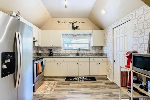 Villa ou maison à louer à Tampa, Floride: 3 chambres, 126.63 m2 № 2202040 - photo 17