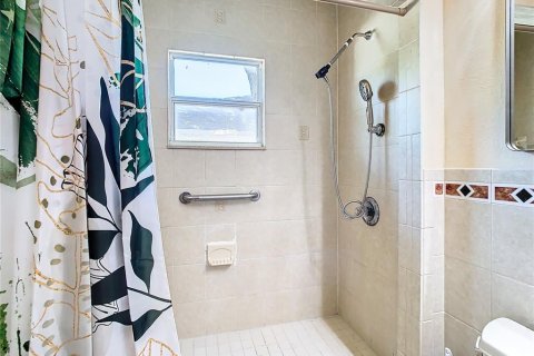 Villa ou maison à louer à Tampa, Floride: 3 chambres, 126.63 m2 № 2202040 - photo 30