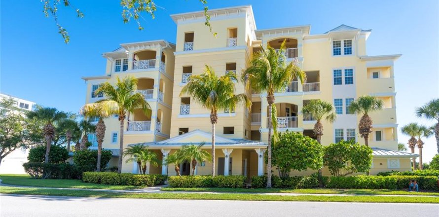 Condo in Englewood, Florida, 4 bedrooms  № 2149231
