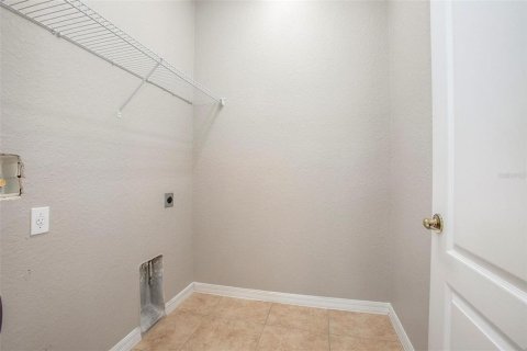 Townhouse in DeLand, Florida 3 bedrooms, 207.64 sq.m. № 1736947 - photo 6