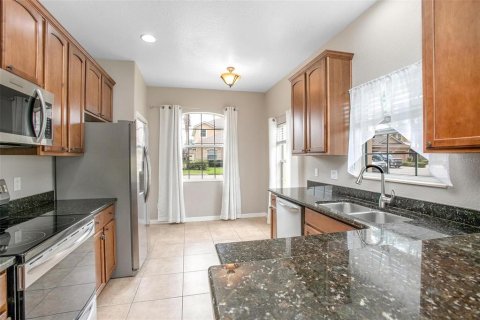 Townhouse in DeLand, Florida 3 bedrooms, 207.64 sq.m. № 1736947 - photo 11
