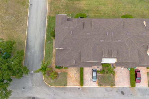 Townhouse in DeLand, Florida 3 bedrooms, 207.64 sq.m. № 1736947 - photo 29