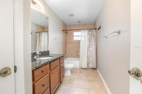 Townhouse in DeLand, Florida 3 bedrooms, 207.64 sq.m. № 1736947 - photo 17