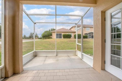Townhouse in DeLand, Florida 3 bedrooms, 207.64 sq.m. № 1736947 - photo 15