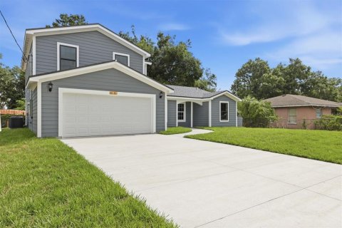 Villa ou maison à vendre à Bradenton, Floride: 5 chambres, 218.78 m2 № 2148260 - photo 6