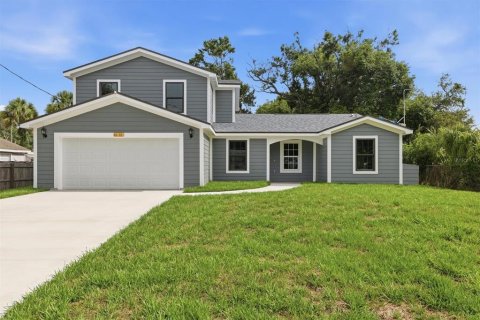 Villa ou maison à Bradenton, Floride 5 chambres, 218.78 m2 № 2148260
