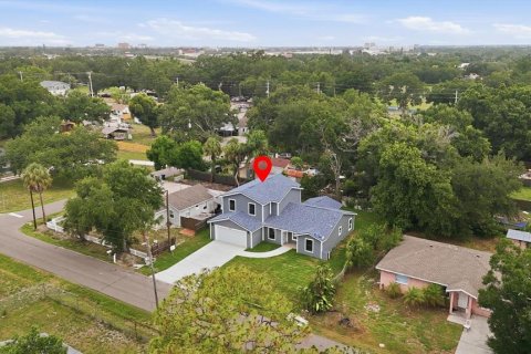 Villa ou maison à vendre à Bradenton, Floride: 5 chambres, 218.78 m2 № 2148260 - photo 4