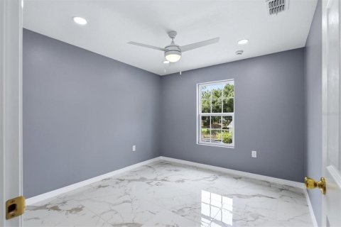 Villa ou maison à vendre à Bradenton, Floride: 5 chambres, 218.78 m2 № 2148260 - photo 30