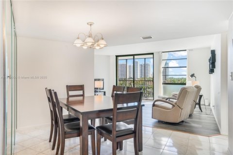 Condo in Aventura, Florida, 2 bedrooms  № 2020500 - photo 6