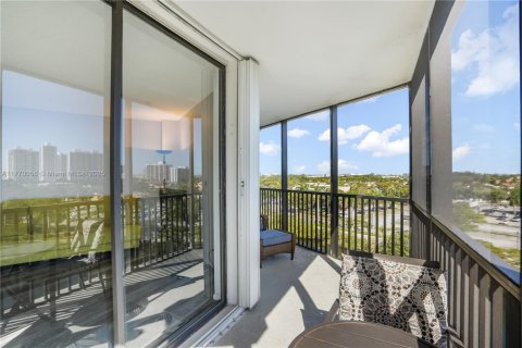 Condo in Aventura, Florida, 2 bedrooms  № 2020500 - photo 22