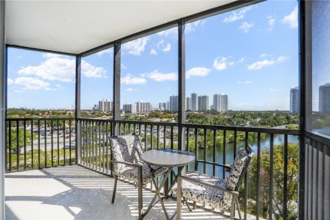 Condo in Aventura, Florida, 2 bedrooms  № 2020500 - photo 8