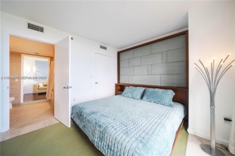 Купить кондоминиум в Майами, Флорида 2 спальни, 88.44м2, № 1990486 - фото 7